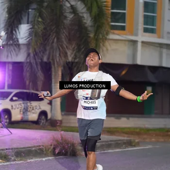 Runner Photo 7990527