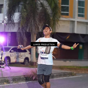 Runner Photo 7990539