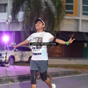 Runner Photo 7990543