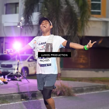 Runner Photo 7990547