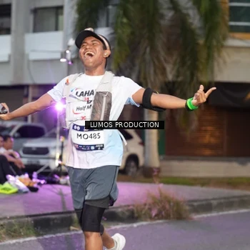 Runner Photo 7990550