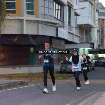 Runner Photo 7990555