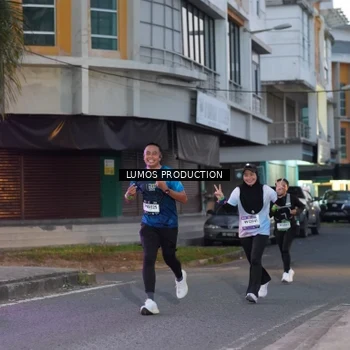 Runner Photo 7990556