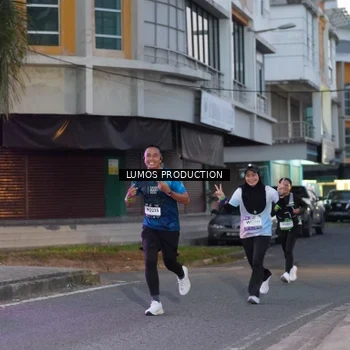 Runner Photo 7990557