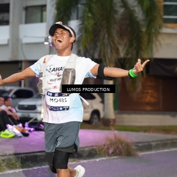 Runner Photo 7990559