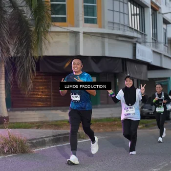 Runner Photo 7990563