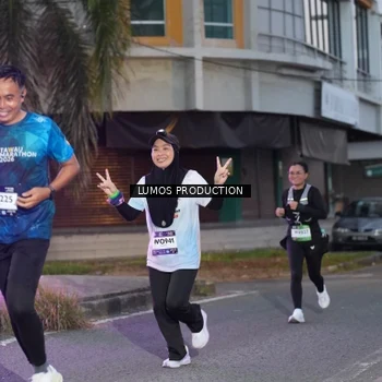 Runner Photo 7990569