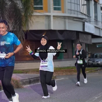 Runner Photo 7990570