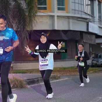 Runner Photo 7990571