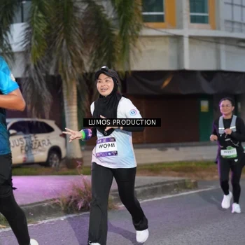Runner Photo 7990585