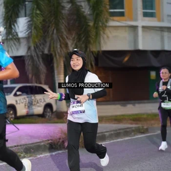 Runner Photo 7990588