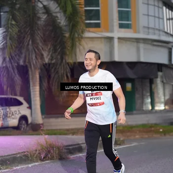 Runner Photo 7990634