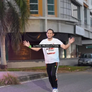 Runner Photo 7990636