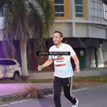Runner Photo 7990637