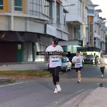 Runner Photo 7990659