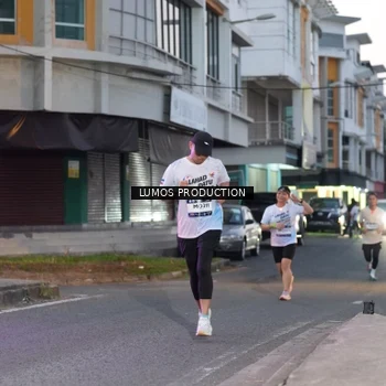 Runner Photo 7990662