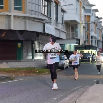Runner Photo 7990663