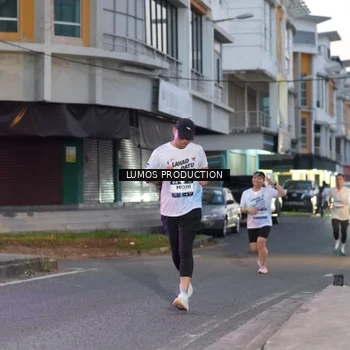 Runner Photo 7990664
