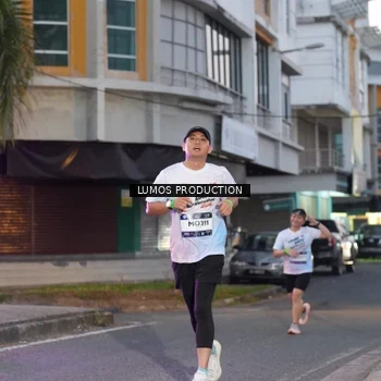 Runner Photo 7990669