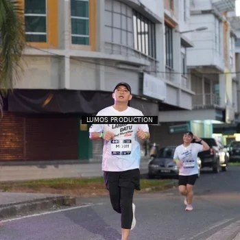 Runner Photo 7990675