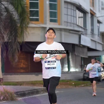 Runner Photo 7990678
