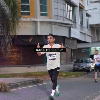 Runner Photo 7990704
