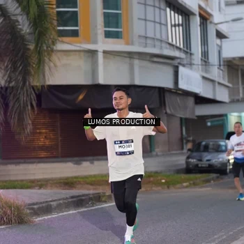 Runner Photo 7990710