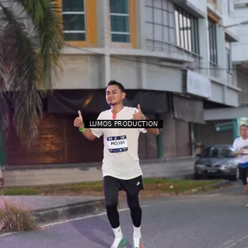 Runner Photo 7990711