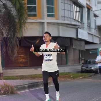 Runner Photo 7990713