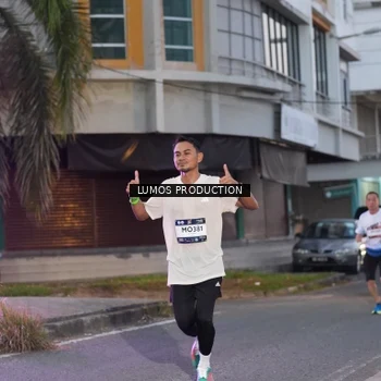 Runner Photo 7990715