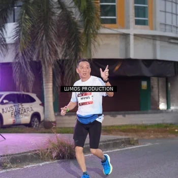 Runner Photo 7990721