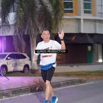 Runner Photo 7990726