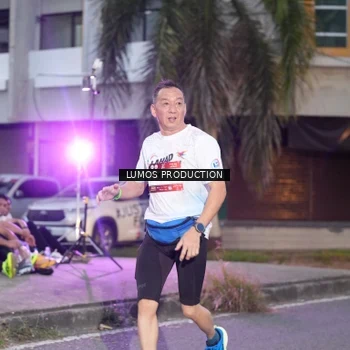 Runner Photo 7990729