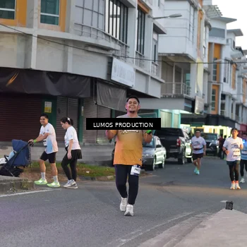 Runner Photo 7990741