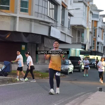 Runner Photo 7990744