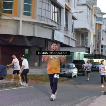 Runner Photo 7990745