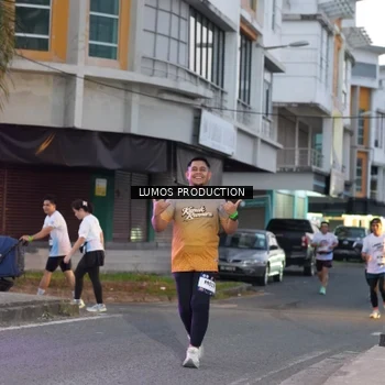 Runner Photo 7990746