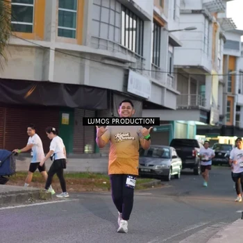Runner Photo 7990747