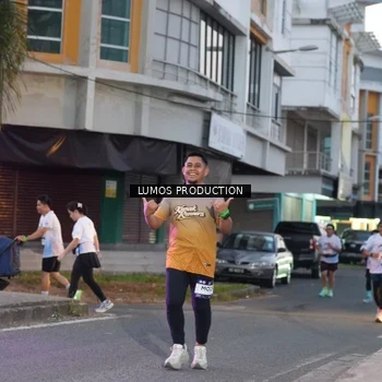Runner Photo 7990753