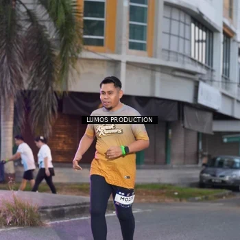 Runner Photo 7990762