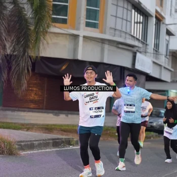 Runner Photo 7990770
