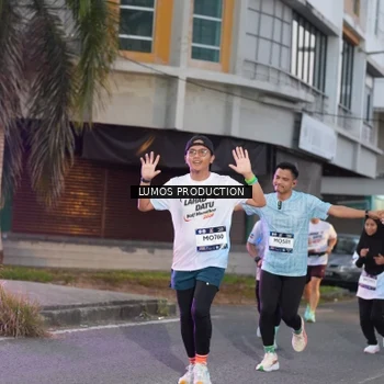 Runner Photo 7990772