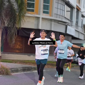 Runner Photo 7990775