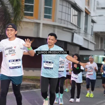 Runner Photo 7990799