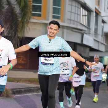 Runner Photo 7990802