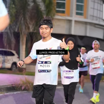 Runner Photo 7990823