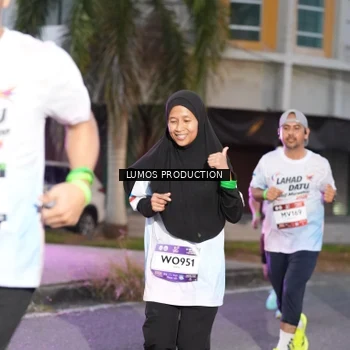 Runner Photo 7990825