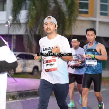 Runner Photo 7990833