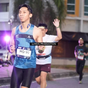 Runner Photo 7990851