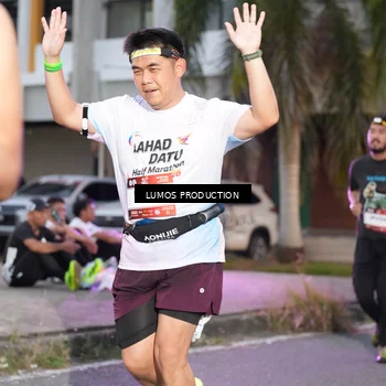 Runner Photo 7990858